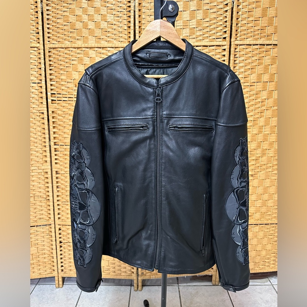 Wilson’s Leather motorcycle Jacket Reflective Skull Embroidery (L) Black Jacket.